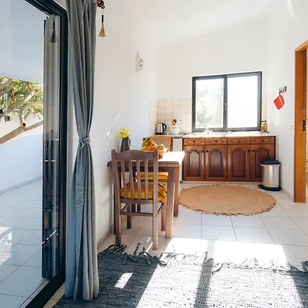Quinta Do Vale Sunrise Garden Apartment